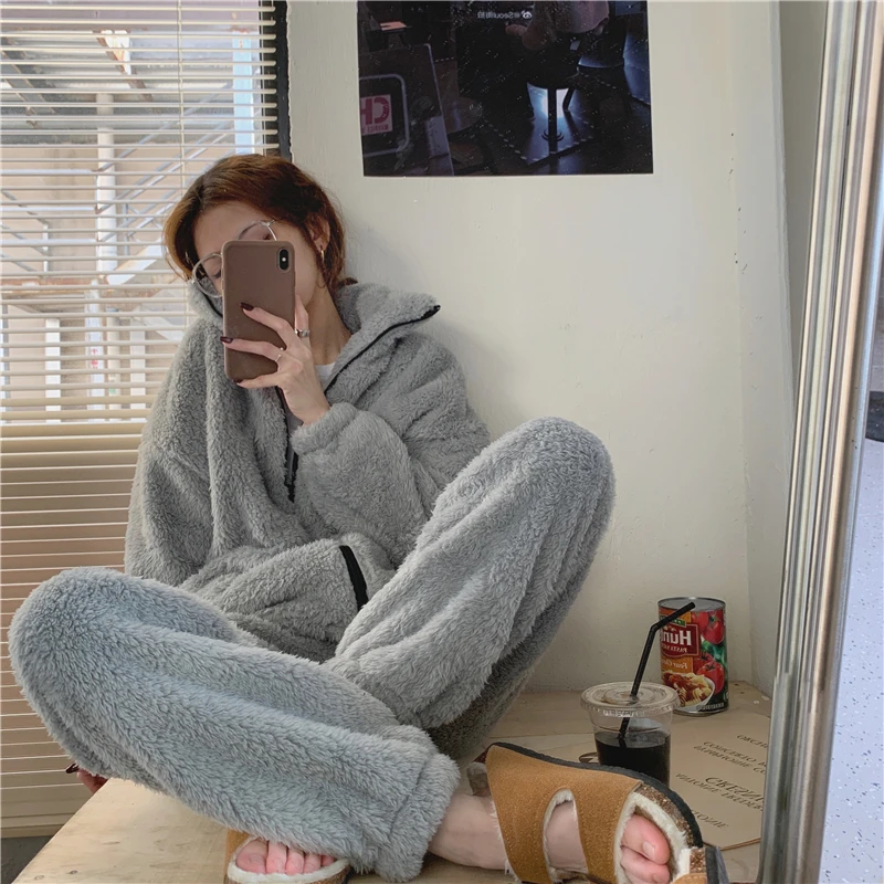 New Winter Thick Warm Pajamas Sets For Women Sleepwear Homes Clothing Pajama Home Wear Womens Pyjamas Set Velvet Pants Nightwear
New Winter Thick Warm Pajamas Sets For Women Sleepwear Homes Clothing Pajama Home Wear Womens Pyjamas Set Velvet Pants Nightwear