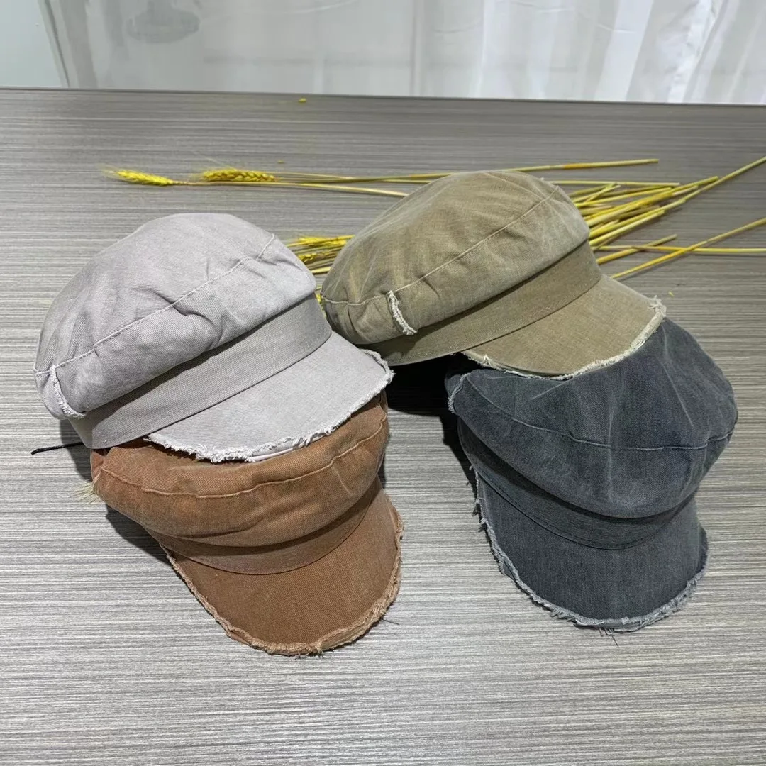 Navy duck tongue beret women spring and summer all-match show face small newspaper boy painter octagonal hat old retro
Navy duck tongue beret women spring and summer all-match show face small newspaper boy painter octagonal hat old retro