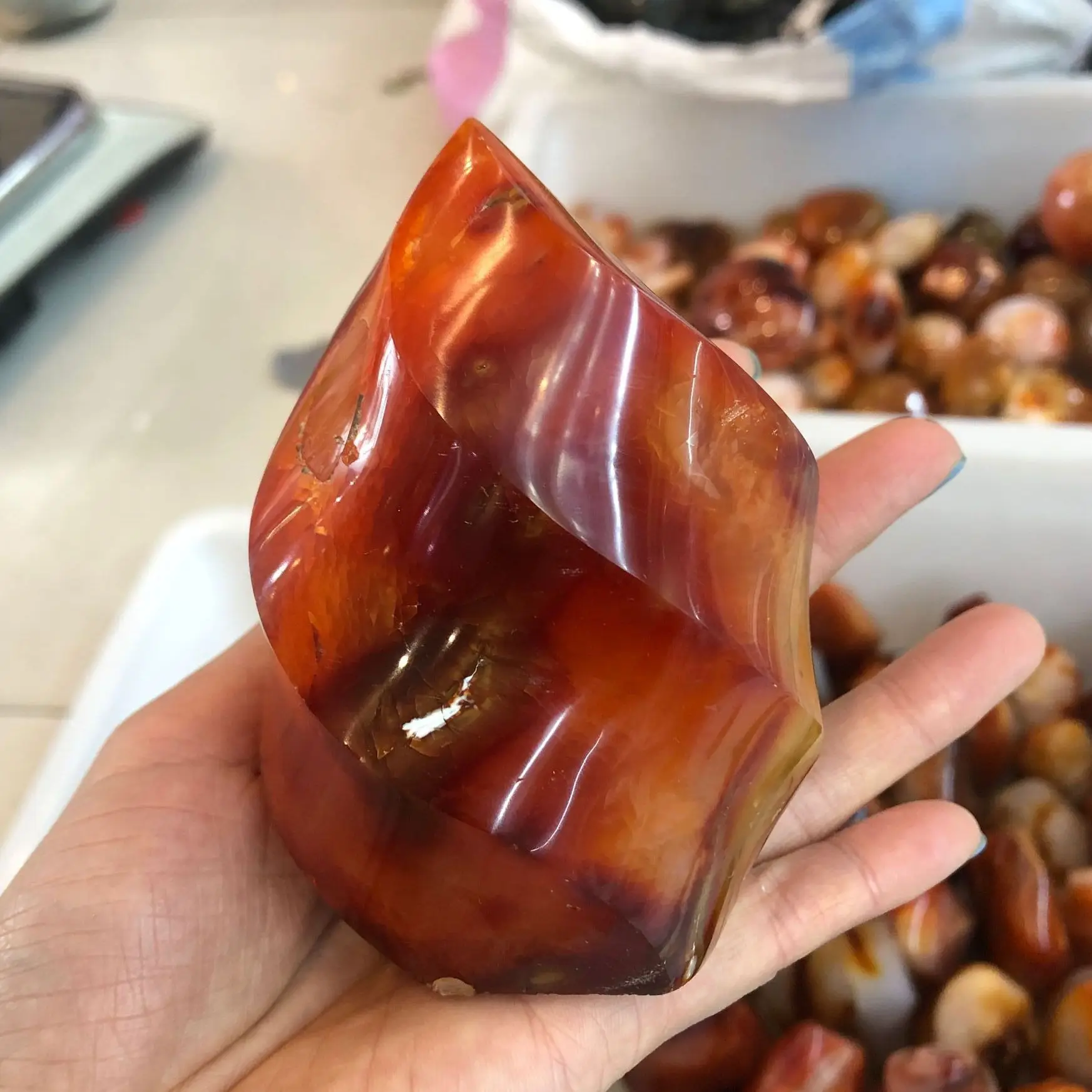Red agate crystal flame natural Carnelian quartz torch gemstone free form crystals healing Reiki home decor
Red agate crystal flame natural Carnelian quartz torch gemstone free form crystals healing Reiki home decor