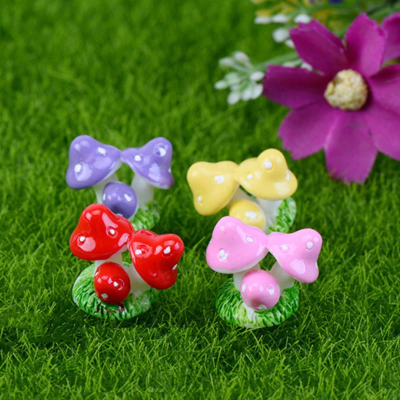 New 1 Pcs 4 Colors Cute Mini Resin Mushrooms Fairy Garden Ornament Miniature Bonsai Plants Pots Fairy DIY Doll House Decoration 
New 1 Pcs 4 Colors Cute Mini Resin Mushrooms Fairy Garden Ornament Miniature Bonsai Plants Pots Fairy DIY Doll House Decoration