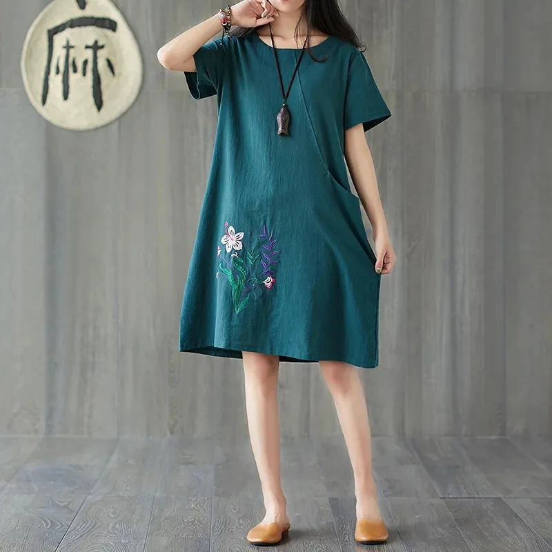 2021 New Arrival Short Sleeve Loose Summer Dress Cotton Embroidery Floral Vintage Dress Holiday Travel Casual Women Beach Dress
2021 New Arrival Short Sleeve Loose Summer Dress Cotton Embroidery Floral Vintage Dress Holiday Travel Casual Women Beach Dress