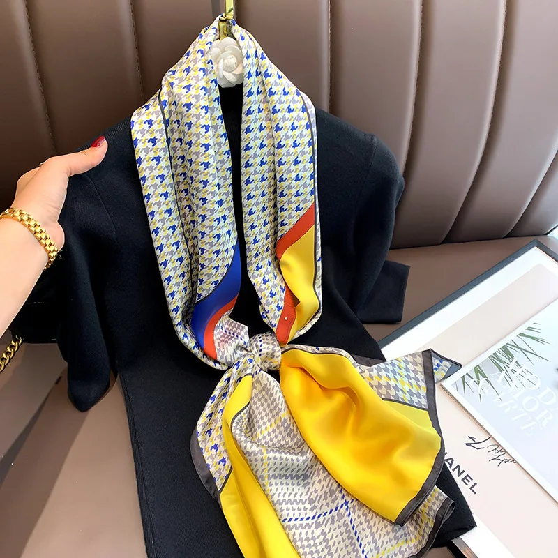 2021 Houndstooth Plaid Women Scarf Silk Scarves Shawls Lady Wraps Soft Female Luxury Brand Designer Beach Stole Bandana 40X160cm
2021 Houndstooth Plaid Women Scarf Silk Scarves Shawls Lady Wraps Soft Female Luxury Brand Designer Beach Stole Bandana 40X160cm