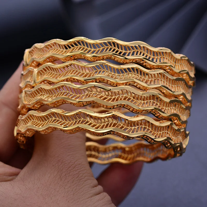 Ethiopia 4Pcs/lot 24K Dubai Bending Gold Color Bangles For Women Girl African Bracelets Party wedding Jewelry gifts 
Ethiopia 4Pcs/lot 24K Dubai Bending Gold Color Bangles For Women Girl African Bracelets Party wedding Jewelry gifts