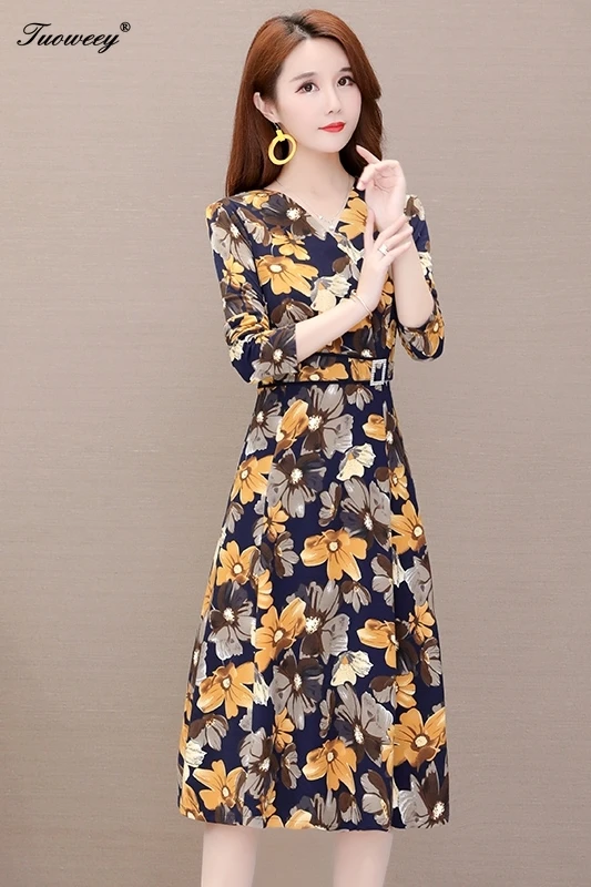 2019 Autumn Winter Plus Size floral v neck floral long Dresses Women Elegant Korean waist slim Dress Party Long Sleeve Vestidos 
2019 Autumn Winter Plus Size floral v neck floral long Dresses Women Elegant Korean waist slim Dress Party Long Sleeve Vestidos
