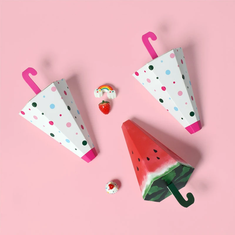 50Pcs/Lot Creative Cartoon Candy Box Umbrella Shape Gift Box Snack Packaging Box Color Cute Kraft Boxes Party Favor Supplies
50Pcs/Lot Creative Cartoon Candy Box Umbrella Shape Gift Box Snack Packaging Box Color Cute Kraft Boxes Party Favor Supplies