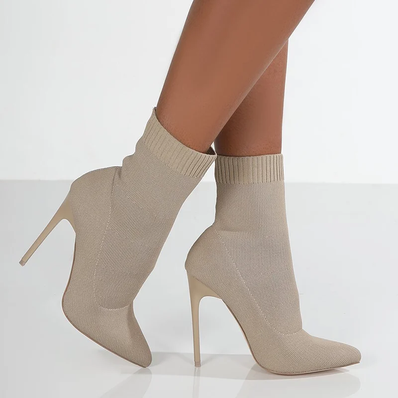 2021 New Women Boots Slim Sock Boots Women Pointed Toe Heels Boots For Women Stretch Fabric Shoes Ladies Fashion Female Footwear
2021 New Women Boots Slim Sock Boots Women Pointed Toe Heels Boots For Women Stretch Fabric Shoes Ladies Fashion Female Footwear