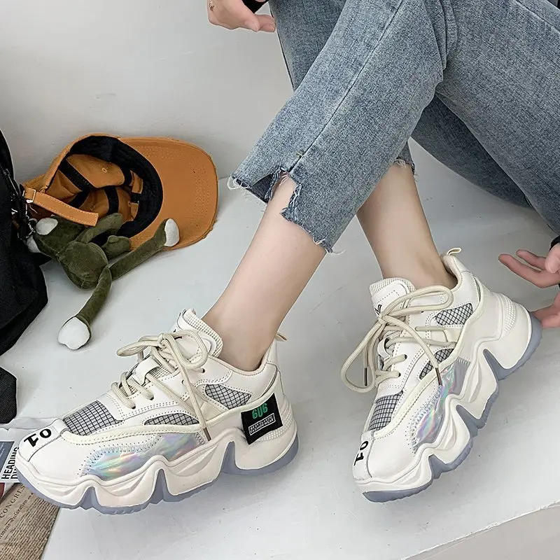 Autumn New Sneakers for Women Fashion Women's Lace Up Mid Heel Platform Shoe Female Casual White Running Travel Shoes Woman
Autumn New Sneakers for Women Fashion Women's Lace Up Mid Heel Platform Shoe Female Casual White Running Travel Shoes Woman