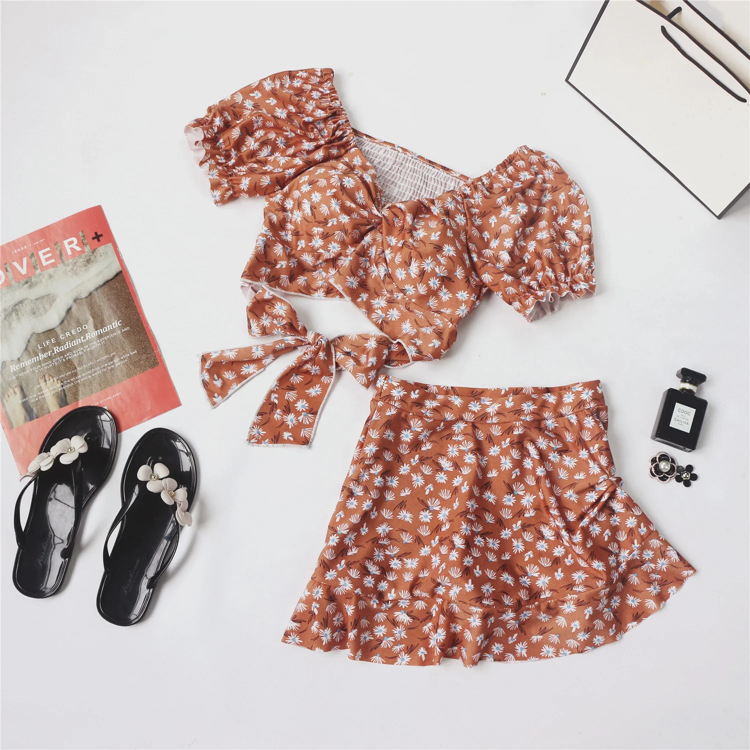 Swimsuit Women's Hot Spring New 2021 Fresh Conservative Split Slim Fit Slimming Little Daisy Korean Style Student Small Chest 
Swimsuit Women's Hot Spring New 2021 Fresh Conservative Split Slim Fit Slimming Little Daisy Korean Style Student Small Chest