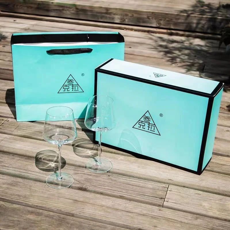 2PCS/Punch Crystal Wine Glass Gift Box A Pair of Matching Goblets with A Square Burgundy Glass Set
2PCS/Punch Crystal Wine Glass Gift Box A Pair of Matching Goblets with A Square Burgundy Glass Set