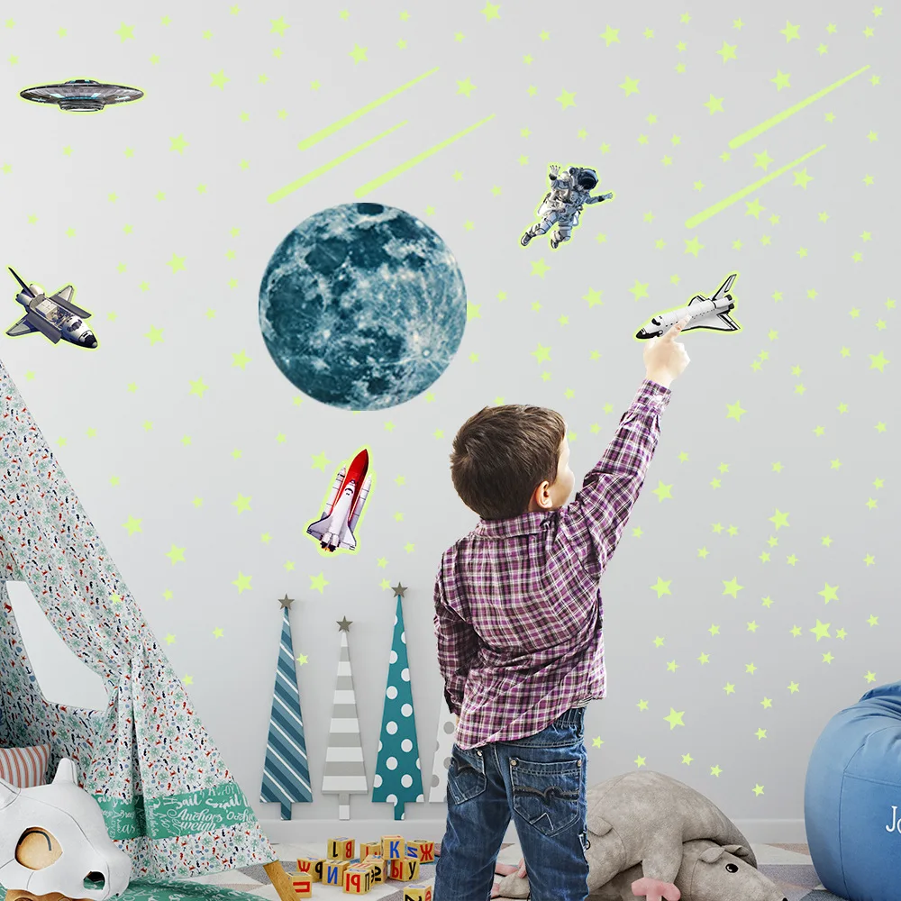 212pcs/Set Luminous Star Moon DIY Sticker Set Home Ceiling Wall Self-Adhesive Mural Decal Night Party Glow In Dark
212pcs/Set Luminous Star Moon DIY Sticker Set Home Ceiling Wall Self-Adhesive Mural Decal Night Party Glow In Dark