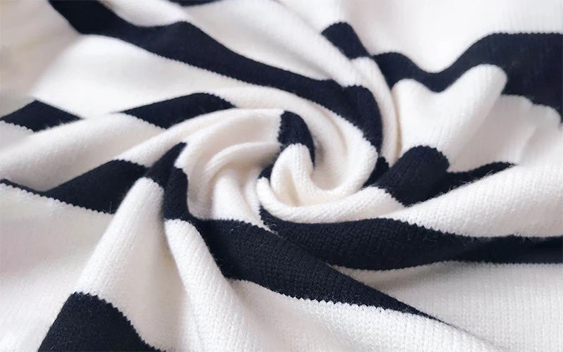Autumn Women Striped Knitted Turtleneck Casual Sweater Female Button Long Sleeve Streetwear Lady Sweaters Winter Warm Clothes
Autumn Women Striped Knitted Turtleneck Casual Sweater Female Button Long Sleeve Streetwear Lady Sweaters Winter Warm Clothes