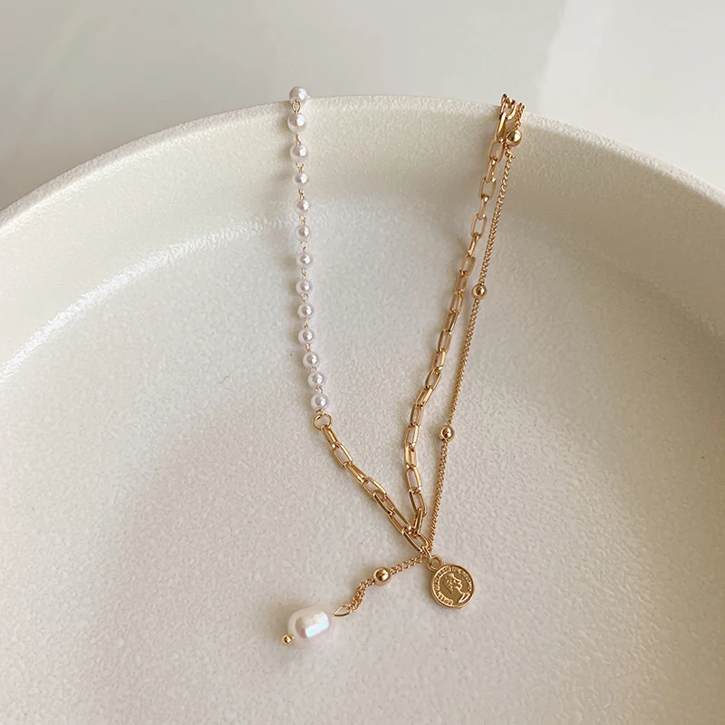 Fashion Multi Layer Lock Portrait Pendants Necklaces For Women Gold Metal Pearl Coins Necklace New Design Jewelry Gift
Fashion Multi Layer Lock Portrait Pendants Necklaces For Women Gold Metal Pearl Coins Necklace New Design Jewelry Gift