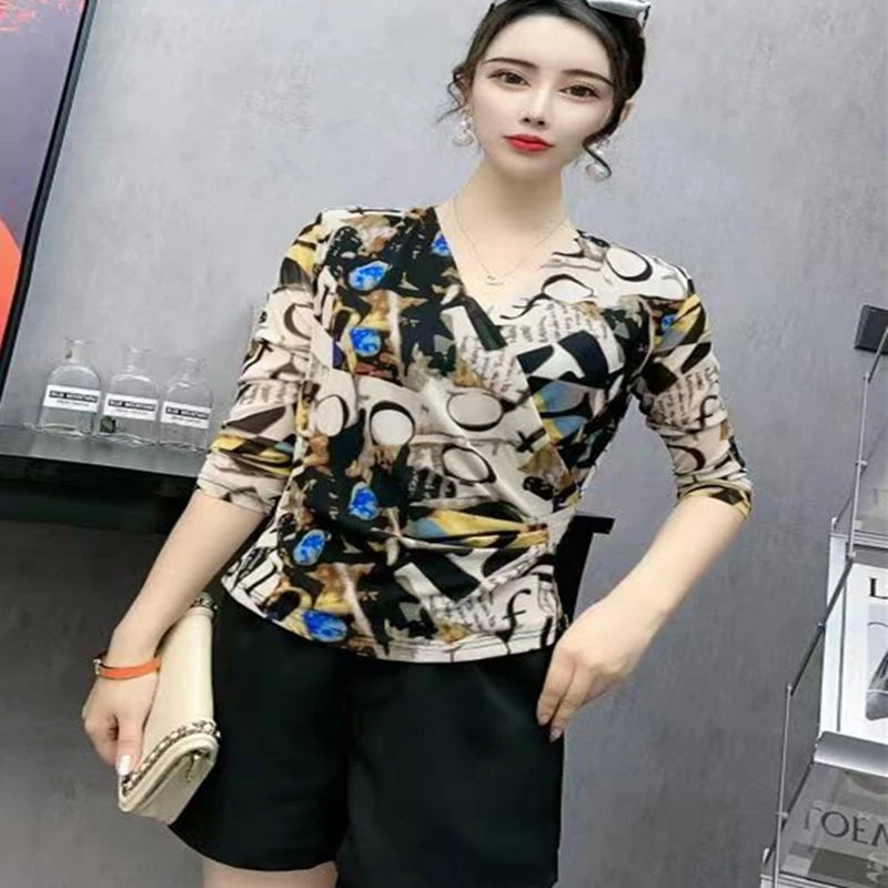 Women Spring Autumn Style Lace Blouses Shirts Lady Casual Long Sleeve V-Neck Flower Printed Lace Blusas Tops 2021 new
Women Spring Autumn Style Lace Blouses Shirts Lady Casual Long Sleeve V-Neck Flower Printed Lace Blusas Tops 2021 new