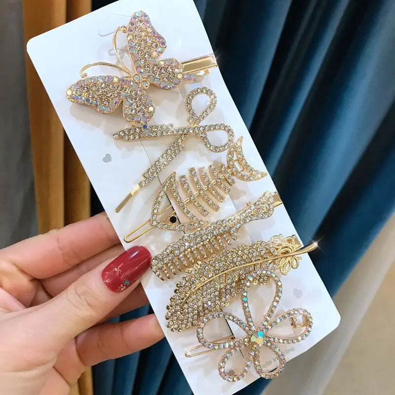 Korean Butterfly Rhinestone Headband Simple Fashion Flash Crystal Alloy Bangs Clip Women Girl Hair Accessorie Set Luxury Jewelry
Korean Butterfly Rhinestone Headband Simple Fashion Flash Crystal Alloy Bangs Clip Women Girl Hair Accessorie Set Luxury Jewelry