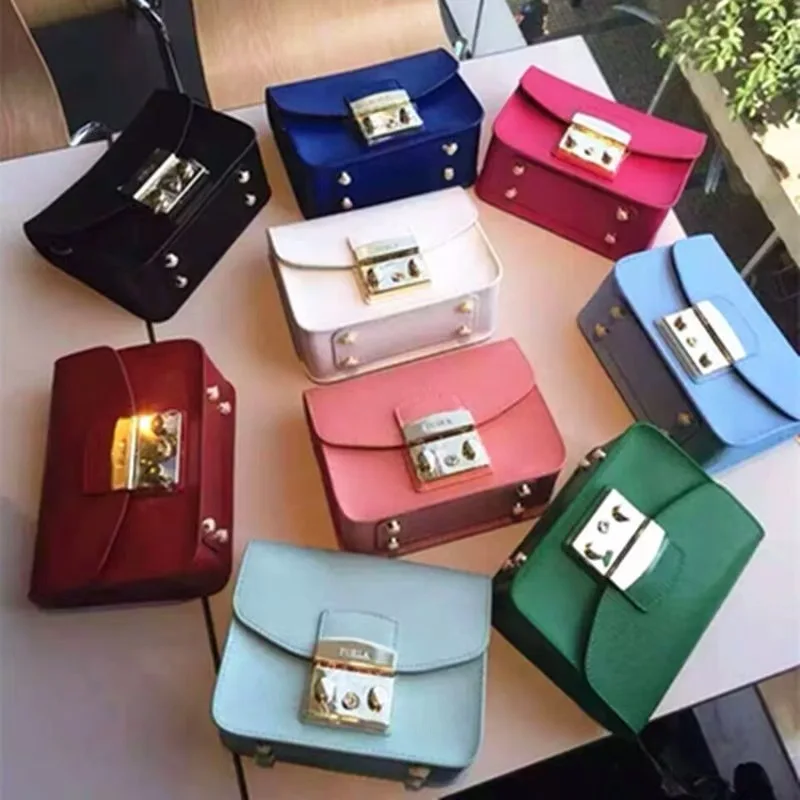 2020 New Fashion Women Messenger Bags Mini Candy Bag Leather Soft Luxury Handbags Ladies Chain Crossbody Bag
2020 New Fashion Women Messenger Bags Mini Candy Bag Leather Soft Luxury Handbags Ladies Chain Crossbody Bag