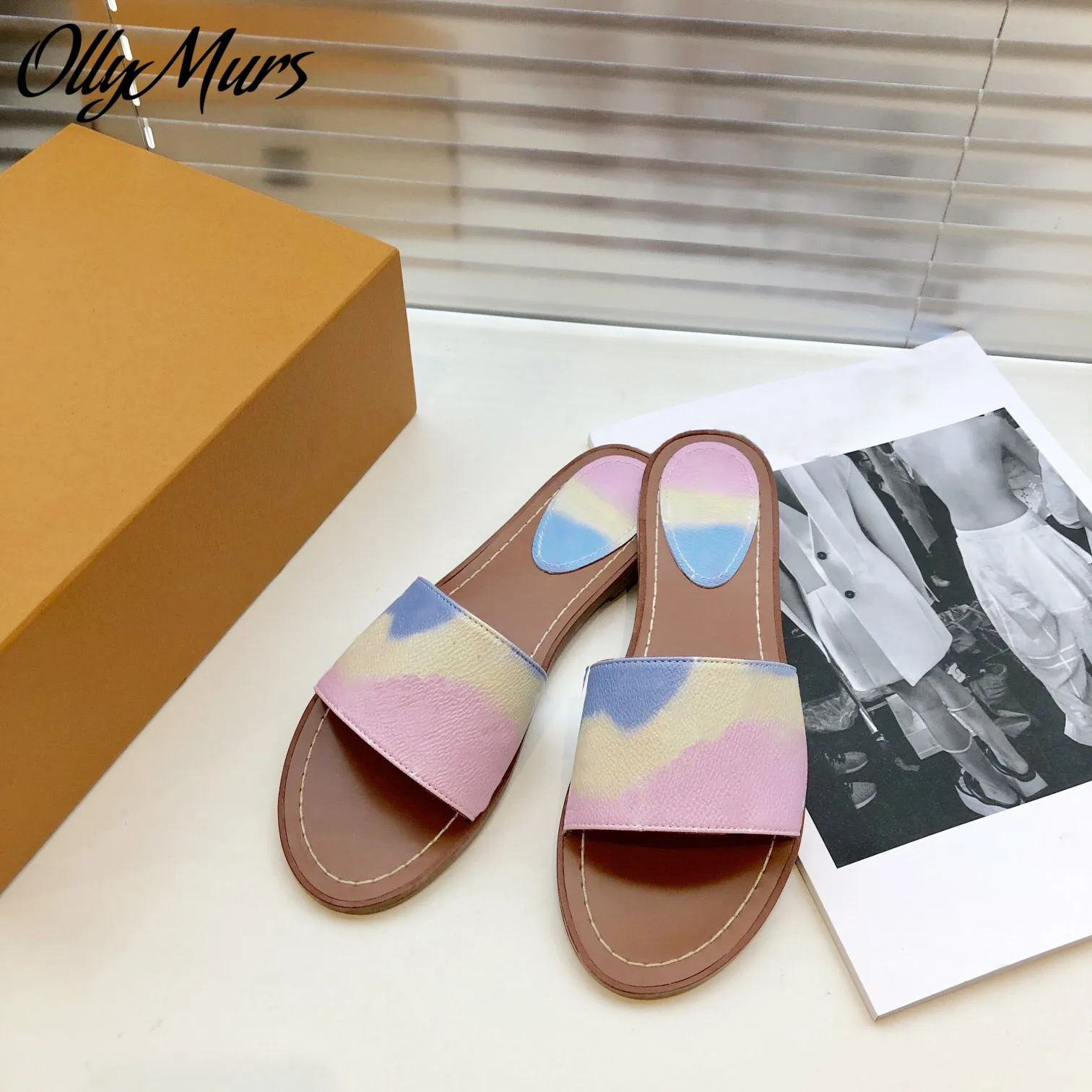 Ollymurs New Spring Summer Luxury Brand Rainbow Slipper Vacation Flats Sandals Slipper Shoes Women Slides 
Ollymurs New Spring Summer Luxury Brand Rainbow Slipper Vacation Flats Sandals Slipper Shoes Women Slides