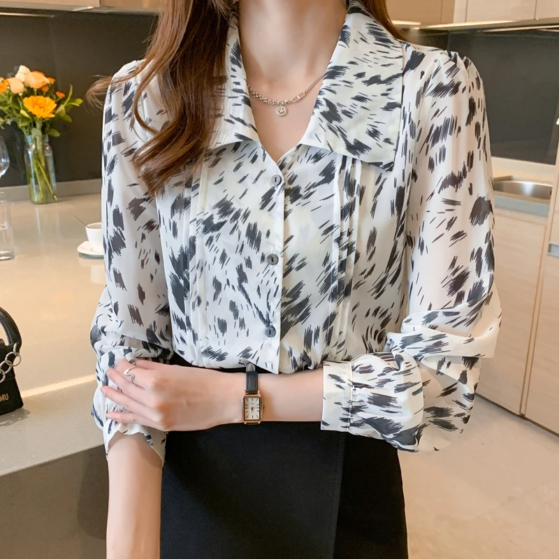 Print Chiffon Women's Blouse Casual Plus Size Polo Shirt New Summer Button Lady Blusas Korean Loose Long Sleeve Top Houthion
Print Chiffon Women's Blouse Casual Plus Size Polo Shirt New Summer Button Lady Blusas Korean Loose Long Sleeve Top Houthion