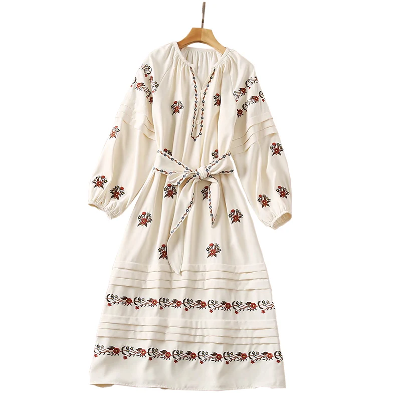 Luxury Designer Small V-neck Lace Up Waist Lantern Sleeve Heavy Industry Embroidered Midi Dress Vestidos Female Clothing 2021
Luxury Designer Small V-neck Lace Up Waist Lantern Sleeve Heavy Industry Embroidered Midi Dress Vestidos Female Clothing 2021