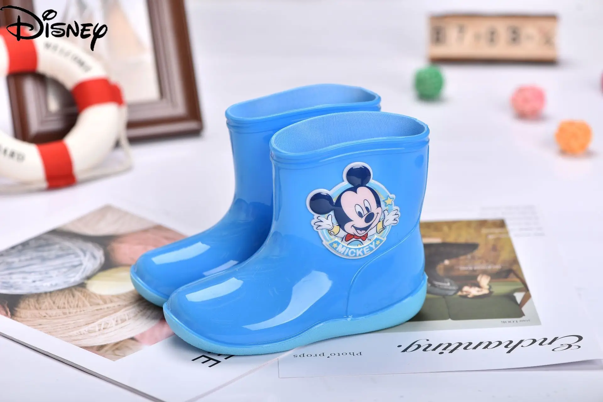 Оригинальные детские резиновые ботинки для девочек Disney Frozen2 KT Minne, Нескользящие ботинки для мальчиков, ботинки-антискользящие ботинки
Оригинальные детские резиновые ботинки для девочек Disney Frozen2 KT Minne, Нескользящие ботинки для мальчиков, ботинки-антискользящие ботинки
