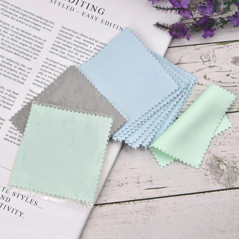 100pcs 8x8cm Polishing Cloth Jewelry Cleaning Cloths For Silver Gold Metals Keep Jewelry Shining Tools
100pcs 8x8cm Polishing Cloth Jewelry Cleaning Cloths For Silver Gold Metals Keep Jewelry Shining Tools