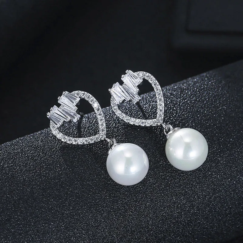 2021 Silver New Cross-border Fashion Style Sweet Temperament Love Pearl Zircon Copper Earrings For Women Exquisite Jewelry Gift
2021 Silver New Cross-border Fashion Style Sweet Temperament Love Pearl Zircon Copper Earrings For Women Exquisite Jewelry Gift