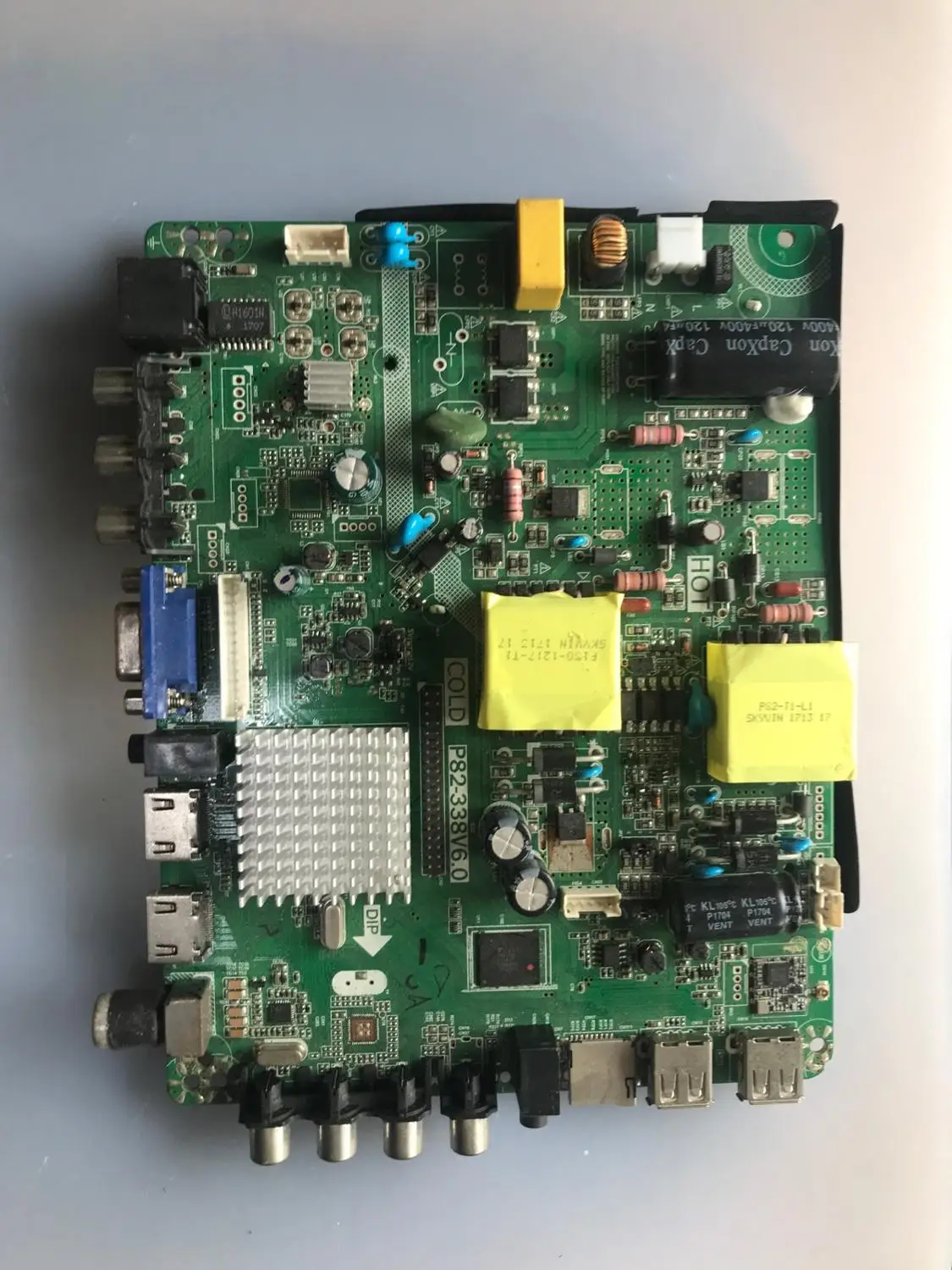 Original P82-338V6.0 Android Smart TV Triple Network Motherboard 42--47 inch dedicated
Original P82-338V6.0 Android Smart TV Triple Network Motherboard 42--47 inch dedicated