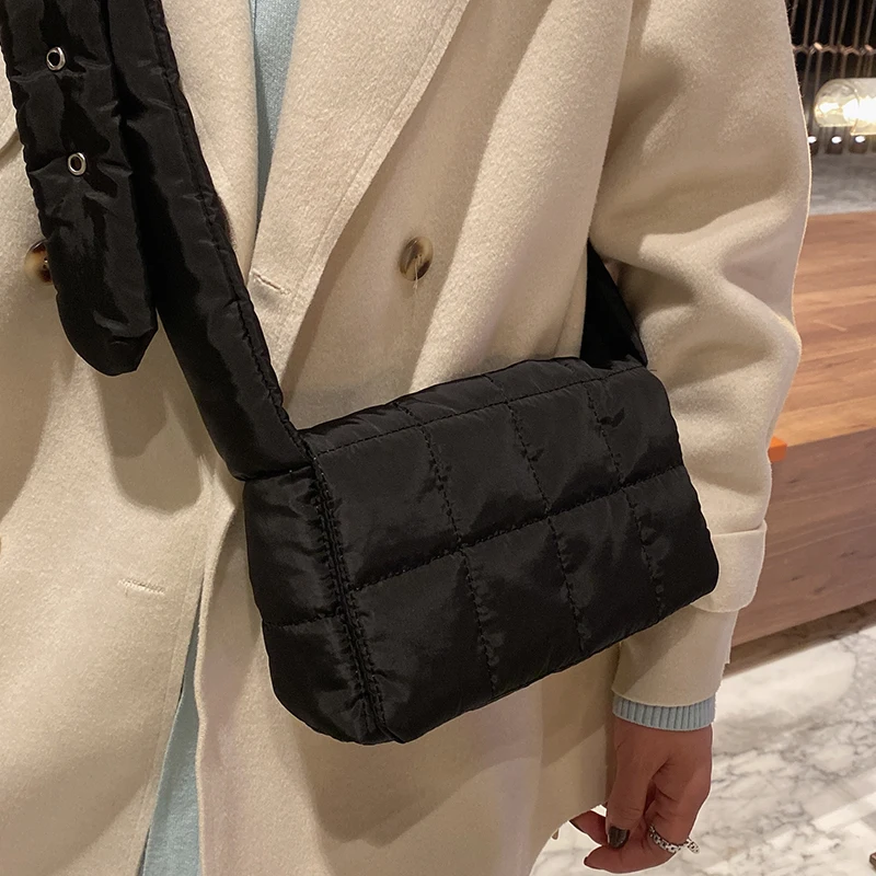 Autumn/winter Bags 2021 New Women's Bags Wild Ins Niche Messenger Bag Fashion Square Bag Cotton Clothing Bag Shoulder Bag
Autumn/winter Bags 2021 New Women's Bags Wild Ins Niche Messenger Bag Fashion Square Bag Cotton Clothing Bag Shoulder Bag