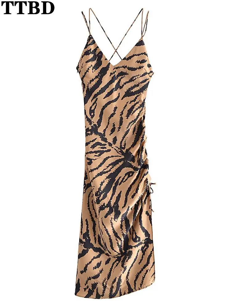 TTBD Women soft draped satin midi dress Ladies sexy Elegant Animal print thin straps backless dress 2022 women's Party dress
TTBD Women soft draped satin midi dress Ladies sexy Elegant Animal print thin straps backless dress 2022 women's Party dress