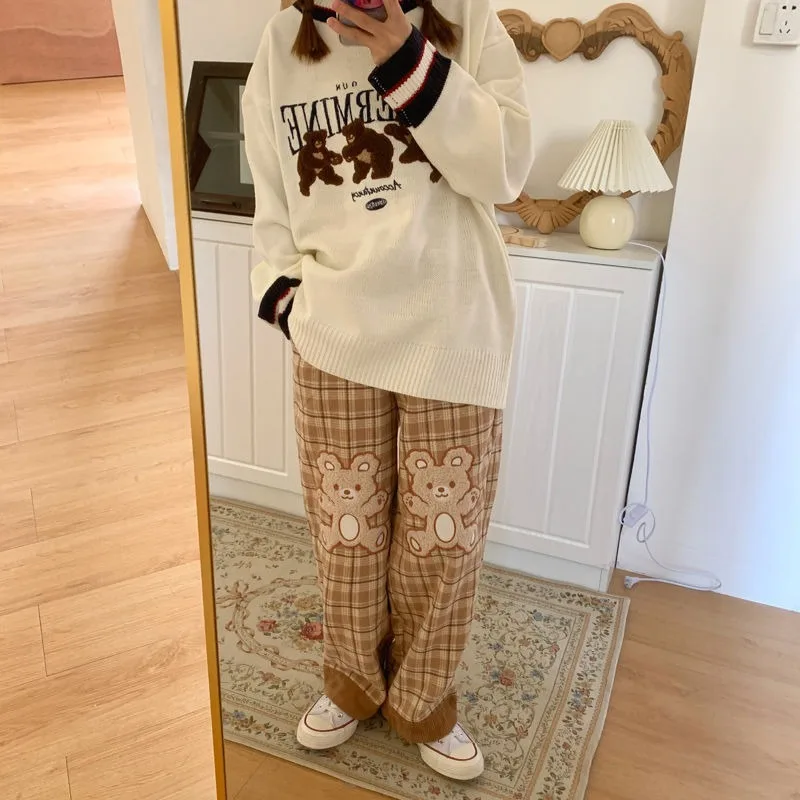 HOUZHOU Japanese Soft Girl Style Plaid Pants Women Harajuku Kawaii Cartoon Embroidery Vintage Checked Trousers Loose Pants 
HOUZHOU Japanese Soft Girl Style Plaid Pants Women Harajuku Kawaii Cartoon Embroidery Vintage Checked Trousers Loose Pants