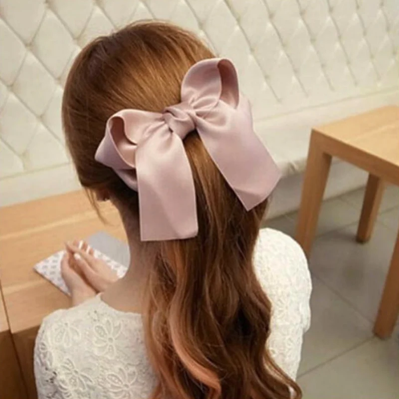 1PC Fashion Satin Women Girls Hair Band Trendy Hairpin Casual Hair Clip Cute Ribbon Bow Ladies Wild Big Large Hair Accessories
1PC Fashion Satin Women Girls Hair Band Trendy Hairpin Casual Hair Clip Cute Ribbon Bow Ladies Wild Big Large Hair Accessories