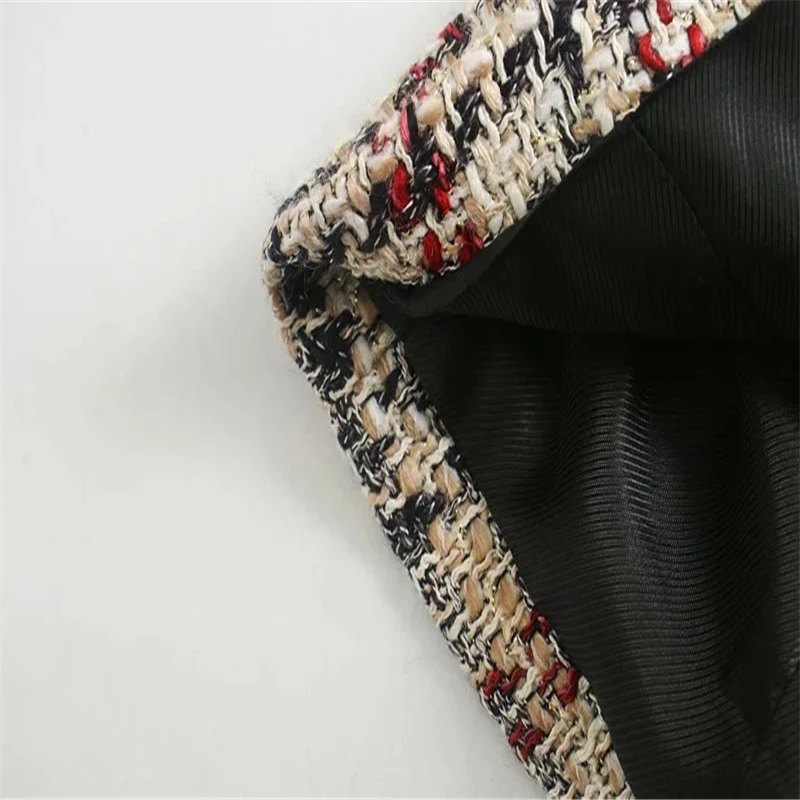 Women 2020 ZA Fashion Office Wear Double Breasted Plaid Tweed Blazer Coat Vintage Long Sleeve Female Outerwear Chic Tops
Women 2020 ZA Fashion Office Wear Double Breasted Plaid Tweed Blazer Coat Vintage Long Sleeve Female Outerwear Chic Tops