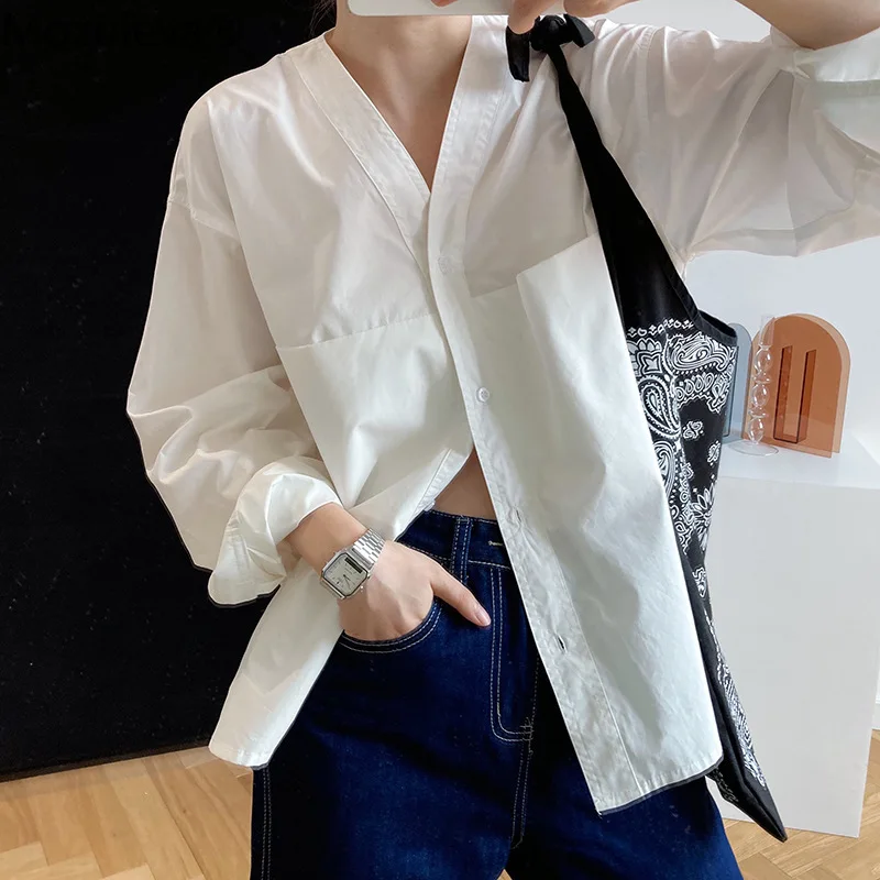 Mozuleva Basic White Shirts for Women Spring Summer Turn-down Collar Double Pockets Office Ladies Blouse Female Tops Blusas 2022
Mozuleva Basic White Shirts for Women Spring Summer Turn-down Collar Double Pockets Office Ladies Blouse Female Tops Blusas 2022
