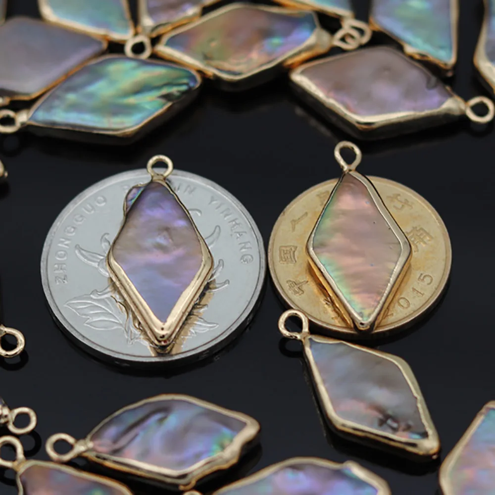 Fashion Natural Pearl Pendant Charms Quadrilateral Pearl Pendant for Jewelry Making Necklace Size 12x20mm
Fashion Natural Pearl Pendant Charms Quadrilateral Pearl Pendant for Jewelry Making Necklace Size 12x20mm