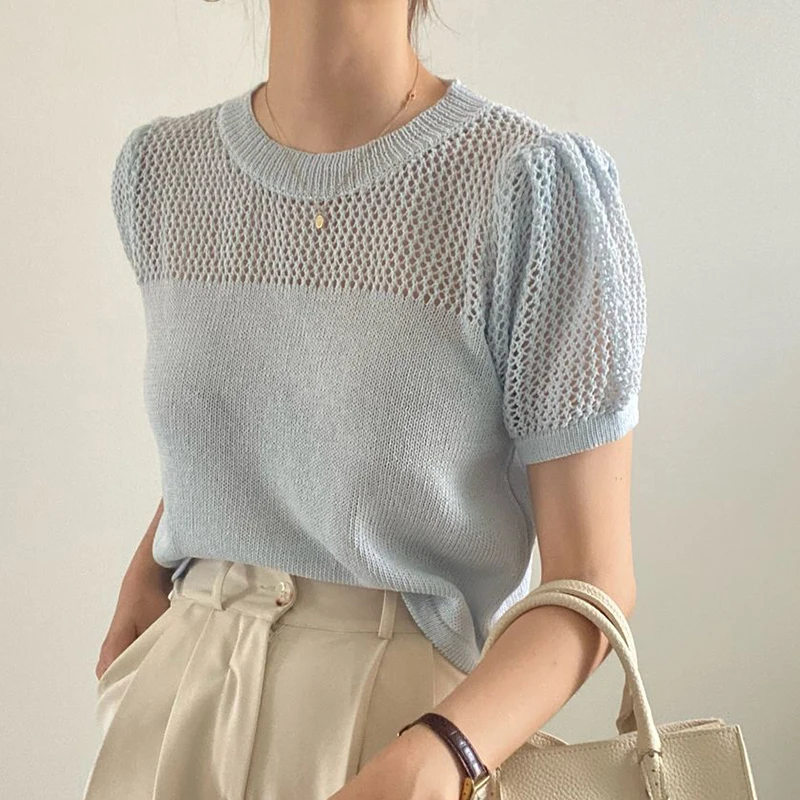 Hollow Out Summer Knitted T-Shirts Women O-Neck Short Sleeve Casual Blue Shirts Tops Patchwork Knitwear Elegant Office Z812
Hollow Out Summer Knitted T-Shirts Women O-Neck Short Sleeve Casual Blue Shirts Tops Patchwork Knitwear Elegant Office Z812