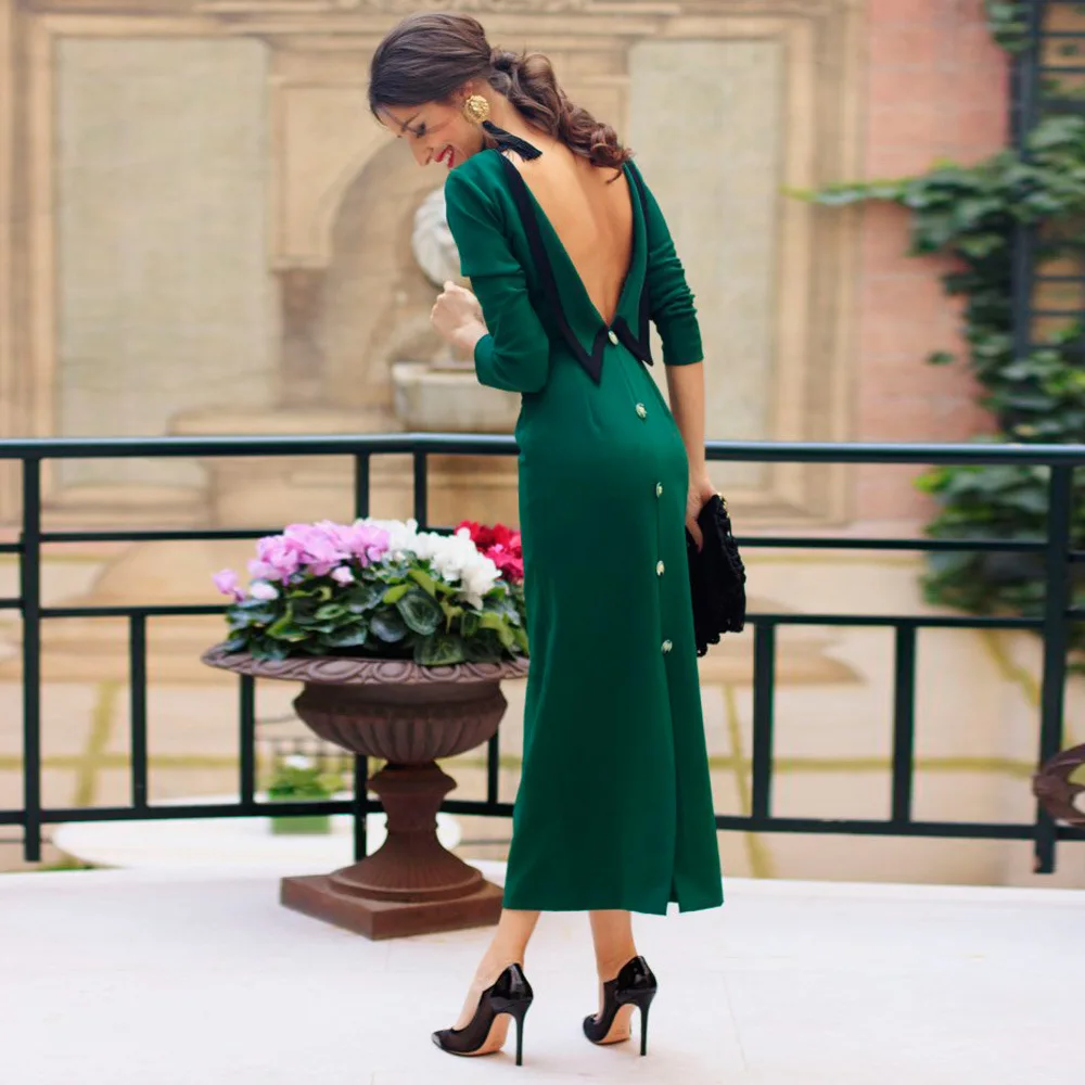 Зеленое элегантное платье с глубоким v-образным вырезом женское длинным рукавом