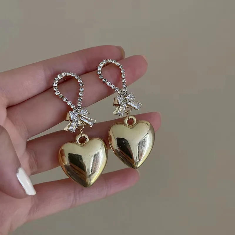 Romantic Heart Earrings for Women Crystal Rhinestone Earring Temperament Charm Sweet Geometric Drop Earrings Girls Party Jewelry
Romantic Heart Earrings for Women Crystal Rhinestone Earring Temperament Charm Sweet Geometric Drop Earrings Girls Party Jewelry