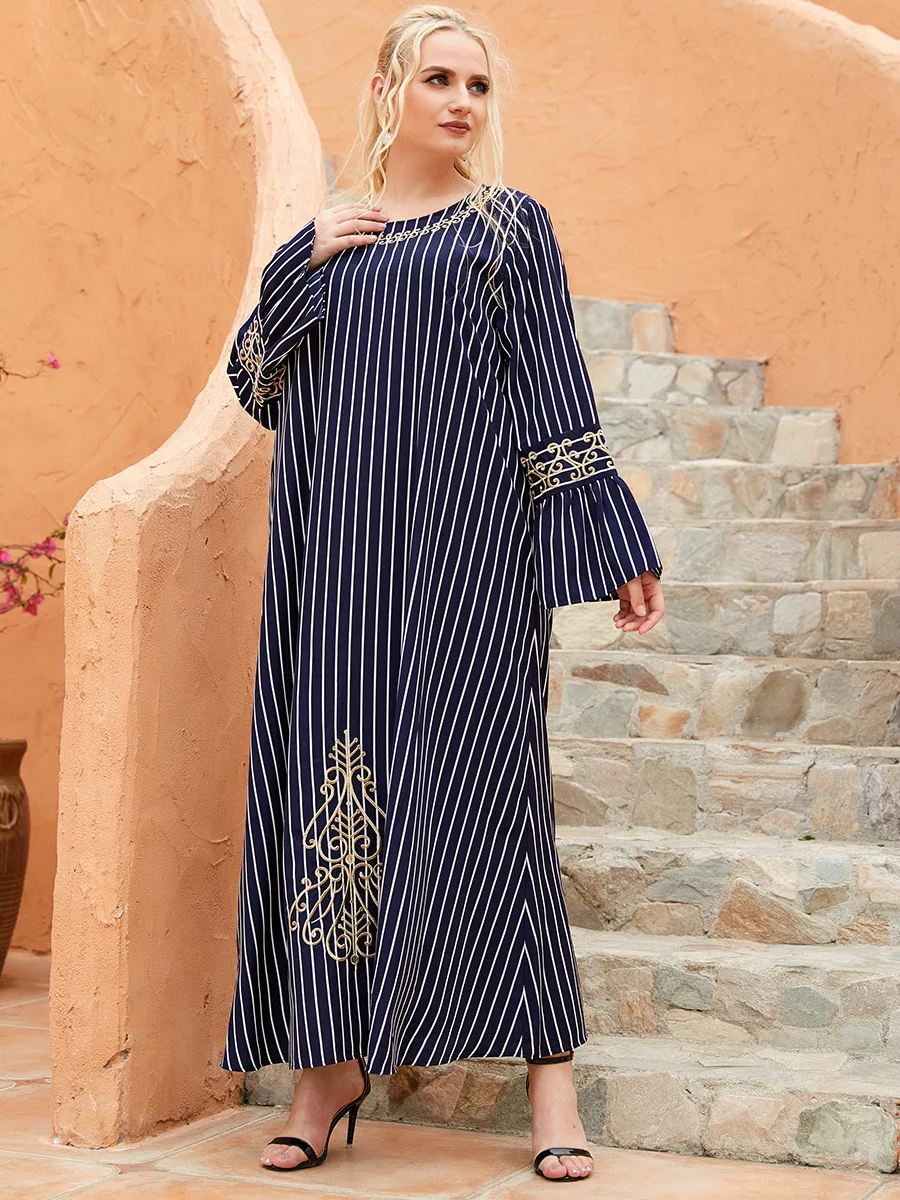 Ramadan Turkey Muslim Dress Women Abaya Moroccan Kaftan Islamic Clothing Hijab Djellaba Dubai Jilbab Eid Party Vestidos Abayas
Ramadan Turkey Muslim Dress Women Abaya Moroccan Kaftan Islamic Clothing Hijab Djellaba Dubai Jilbab Eid Party Vestidos Abayas