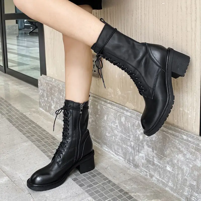 Rizabina Real Leather Women Half Short Boots Cross Strap Thick Heel Zipper Shoes Warm Boots Women Party Footwear Size 34-40
Rizabina Real Leather Women Half Short Boots Cross Strap Thick Heel Zipper Shoes Warm Boots Women Party Footwear Size 34-40