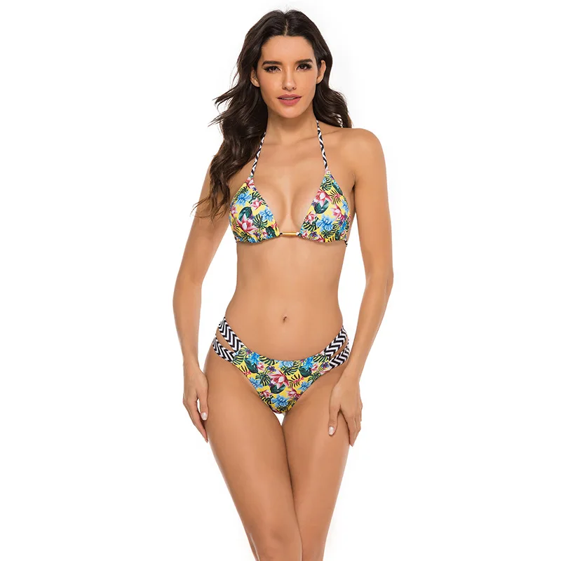 2020 купальники из двух частей с принтом, женские сексуальные бикини, купальные костюмы, пляжная одежда, купальник со шнуровкой и открытой спи...
2020 купальники из двух частей с принтом, женские сексуальные бикини, купальные костюмы, пляжная одежда, купальник со шнуровкой и открытой спи...