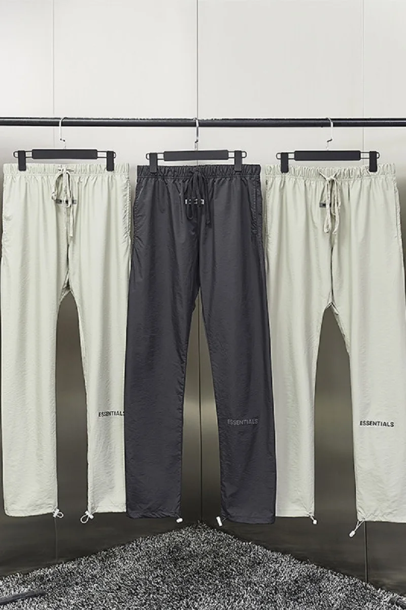 Fw21 new men's sports pants jogging pants Jerry Lorenzo high street brand reflective letters nylon hip hop loose Unisex pants
Fw21 new men's sports pants jogging pants Jerry Lorenzo high street brand reflective letters nylon hip hop loose Unisex pants