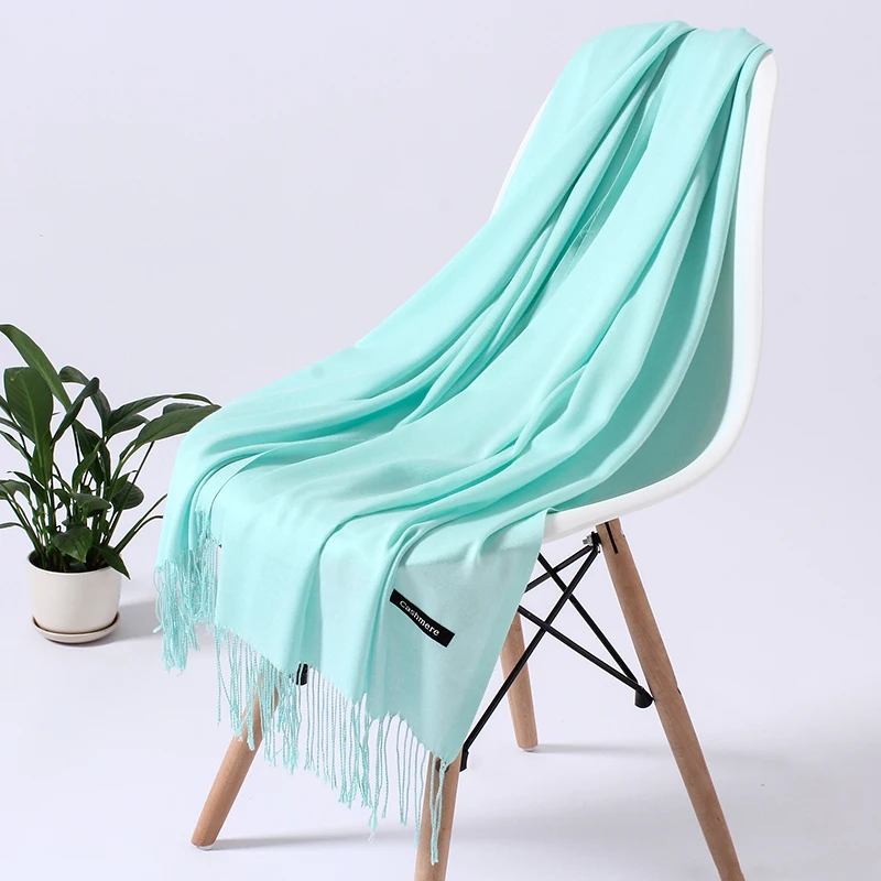 160g Soft New women scarf fashion solid winter scarves cashmere shawls wraps lady Tassel pashmina bandana long foulard
160g Soft New women scarf fashion solid winter scarves cashmere shawls wraps lady Tassel pashmina bandana long foulard