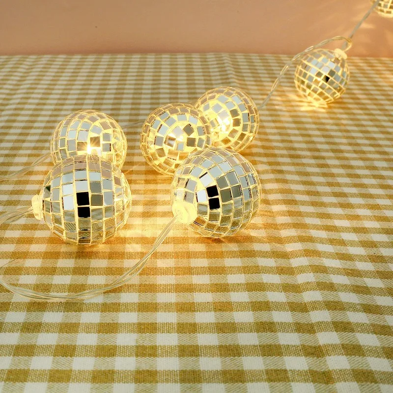 10 Led Glass Patch Ball Plastic Shiny Glass Ball Light Sequined Ball Ornamental Festoon Lamp Christmas Decorations for Home 
10 Led Glass Patch Ball Plastic Shiny Glass Ball Light Sequined Ball Ornamental Festoon Lamp Christmas Decorations for Home