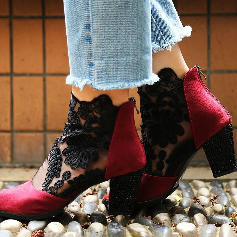 New Mesh Coarse Heels Lace Spring And Summer With Super Fine Waterproof Shallow Mouth Shoes Nightclub Fish Mouth Shoes
New Mesh Coarse Heels Lace Spring And Summer With Super Fine Waterproof Shallow Mouth Shoes Nightclub Fish Mouth Shoes