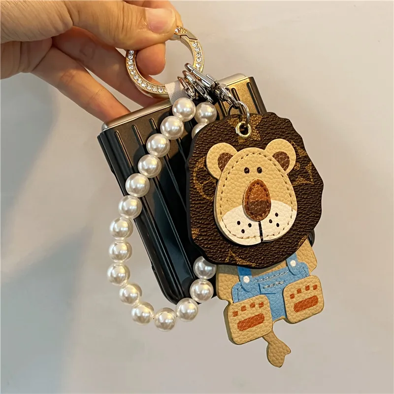 For Samsung ZFlip3 Cases Black Suitcase Lion Pendant Anti-drop Ring Phone Accessories for Galaxy Z FLIP 3 Samsung Funda Para
For Samsung ZFlip3 Cases Black Suitcase Lion Pendant Anti-drop Ring Phone Accessories for Galaxy Z FLIP 3 Samsung Funda Para