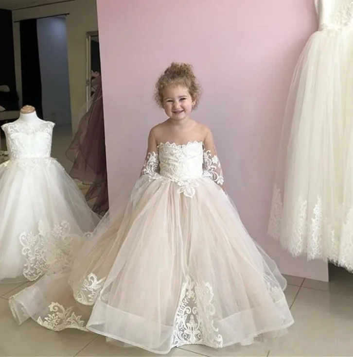 Light Champagne Flower Girls Dresses For Weddings Lace Appliques Long Sleeves Girls Pageant Dress Prom Kids Communion Gown
Light Champagne Flower Girls Dresses For Weddings Lace Appliques Long Sleeves Girls Pageant Dress Prom Kids Communion Gown