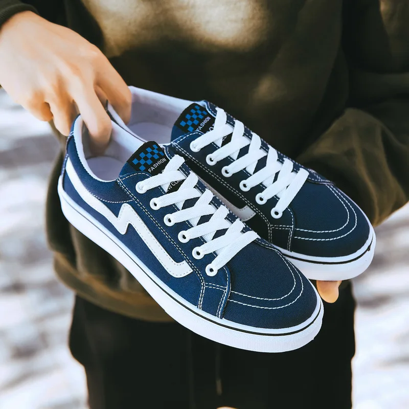 Men Canvas Shoes Fashion Solid Men Vulcanized Shoes Breathable Lace-up Casual Shoes Men Sneakers
Men Canvas Shoes Fashion Solid Men Vulcanized Shoes Breathable Lace-up Casual Shoes Men Sneakers