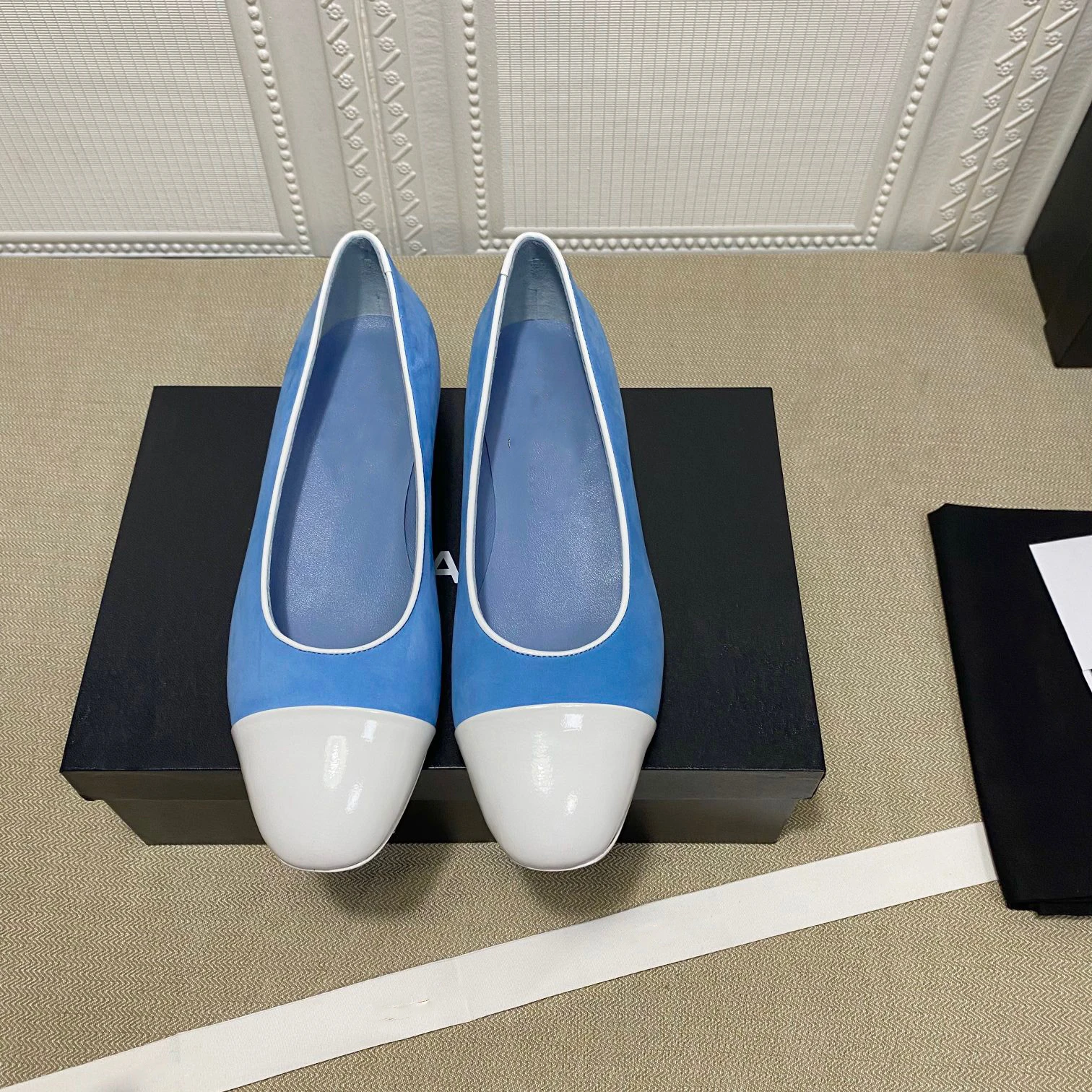 Luxury Design new women sandals women slippers shoes for women 2021 women shoes outdoor designer shoes sandales sport sneakers
Luxury Design new women sandals women slippers shoes for women 2021 women shoes outdoor designer shoes sandales sport sneakers