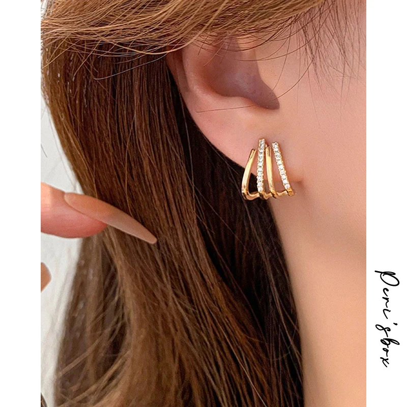 Peri'sbox Delicate Pave CZ Small Stud Earrings for Girls Women 4 Row Clear Cubic Zircon Hollow Earrings Brass Jewelry Daily
Peri'sbox Delicate Pave CZ Small Stud Earrings for Girls Women 4 Row Clear Cubic Zircon Hollow Earrings Brass Jewelry Daily
