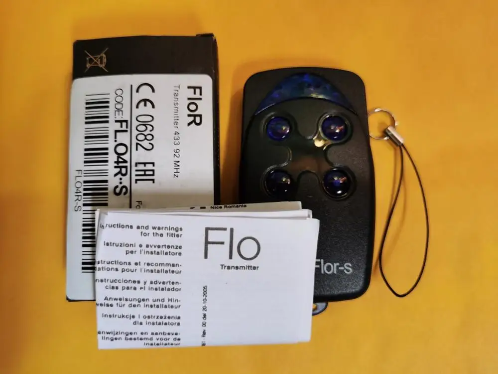 Remote control Flor flor-s flo1r-s flo2r flo4r-s ERA INTI ONE 2 ON2E transmitter for garage door 433.92mhz rolling code
Remote control Flor flor-s flo1r-s flo2r flo4r-s ERA INTI ONE 2 ON2E transmitter for garage door 433.92mhz rolling code