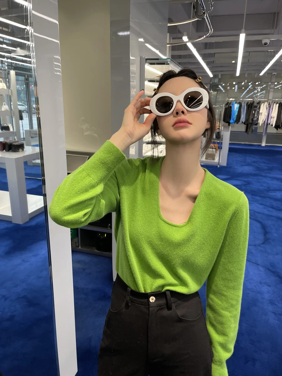 High-end Wool Sweater Women Pure Wool Bottoming Shirt Ladies Women's New Street Style Solid Pullover Full Length Sweater
High-end Wool Sweater Women Pure Wool Bottoming Shirt Ladies Women's New Street Style Solid Pullover Full Length Sweater